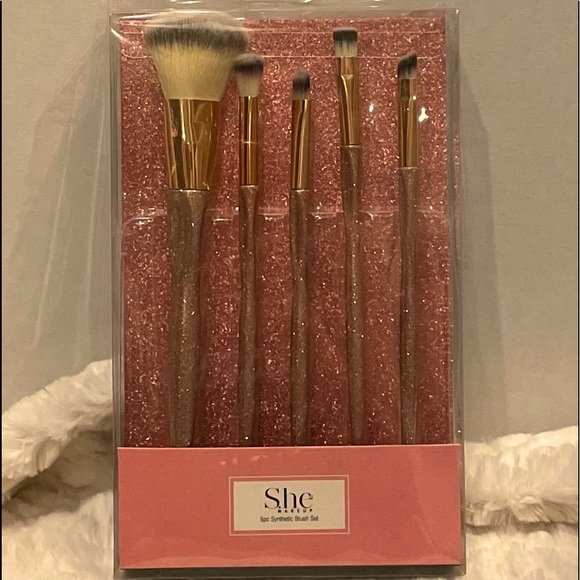 Other - 5 piece Cosmetic Brush Set